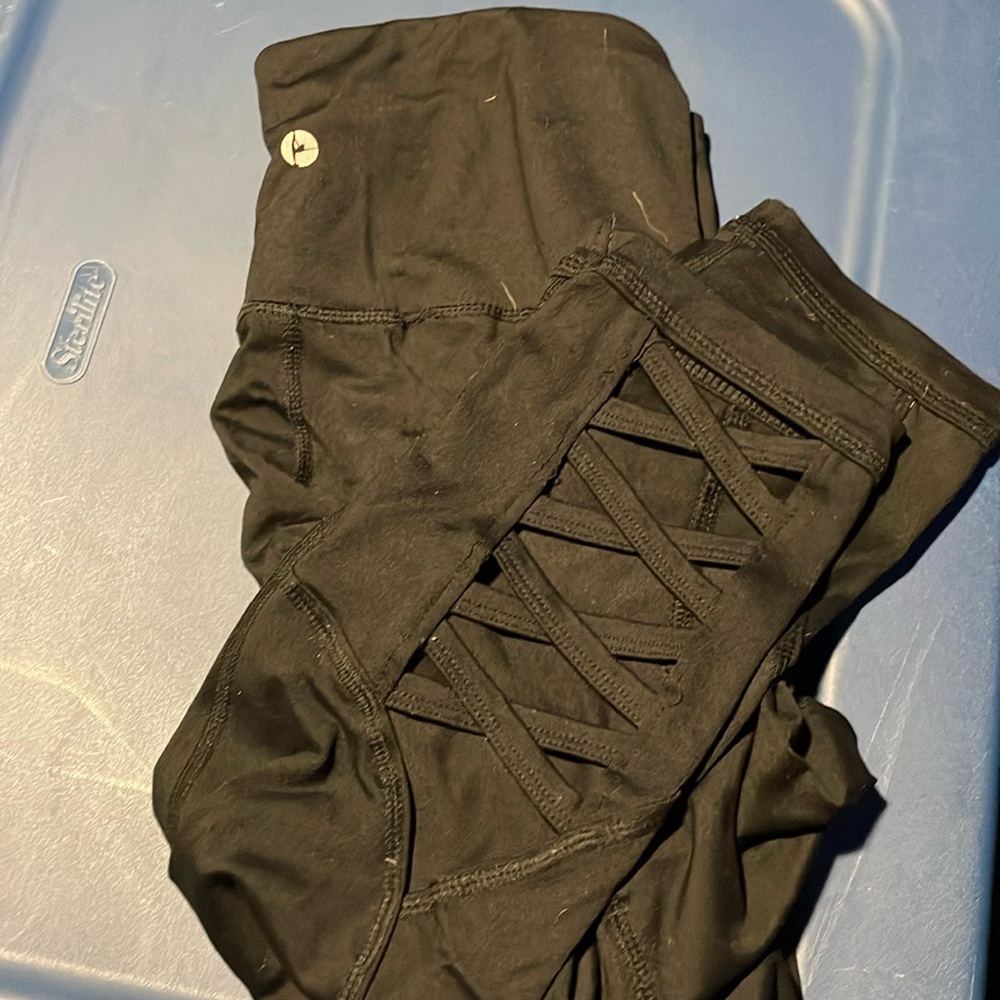 Active Life leggings. Capri length. Size small